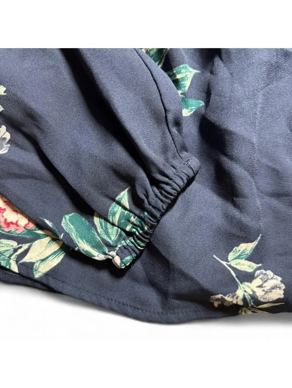 Banana Republic Blue Floral Puff Sleeve V-neck Workwear Cinched Blouse Size XS